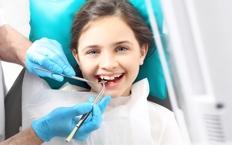 Kind bij de tandarts